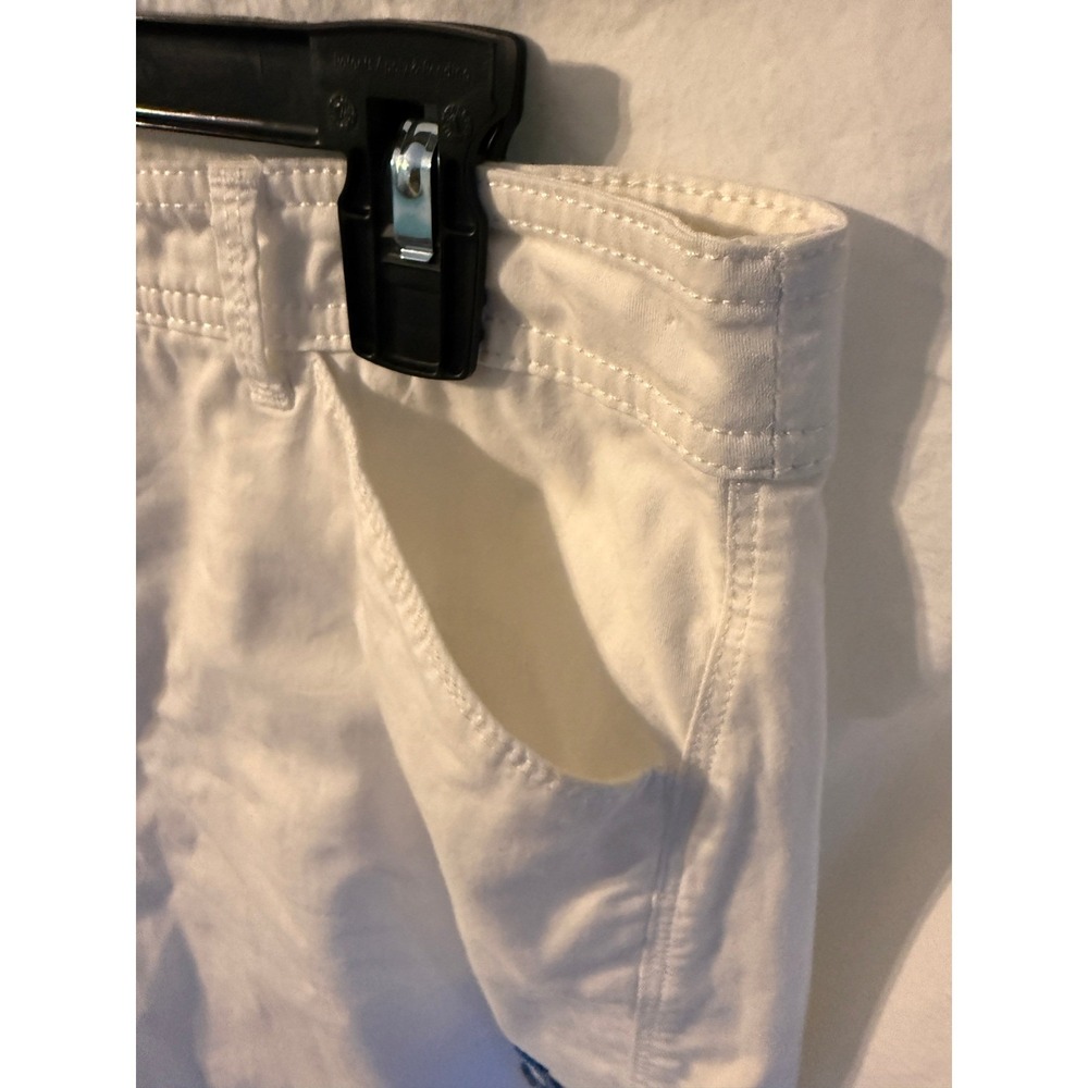 Croft & Barrow Womens White Embroidered Skort Size 12 Stretch Cotton Floral Navy - Picture 2 of 6